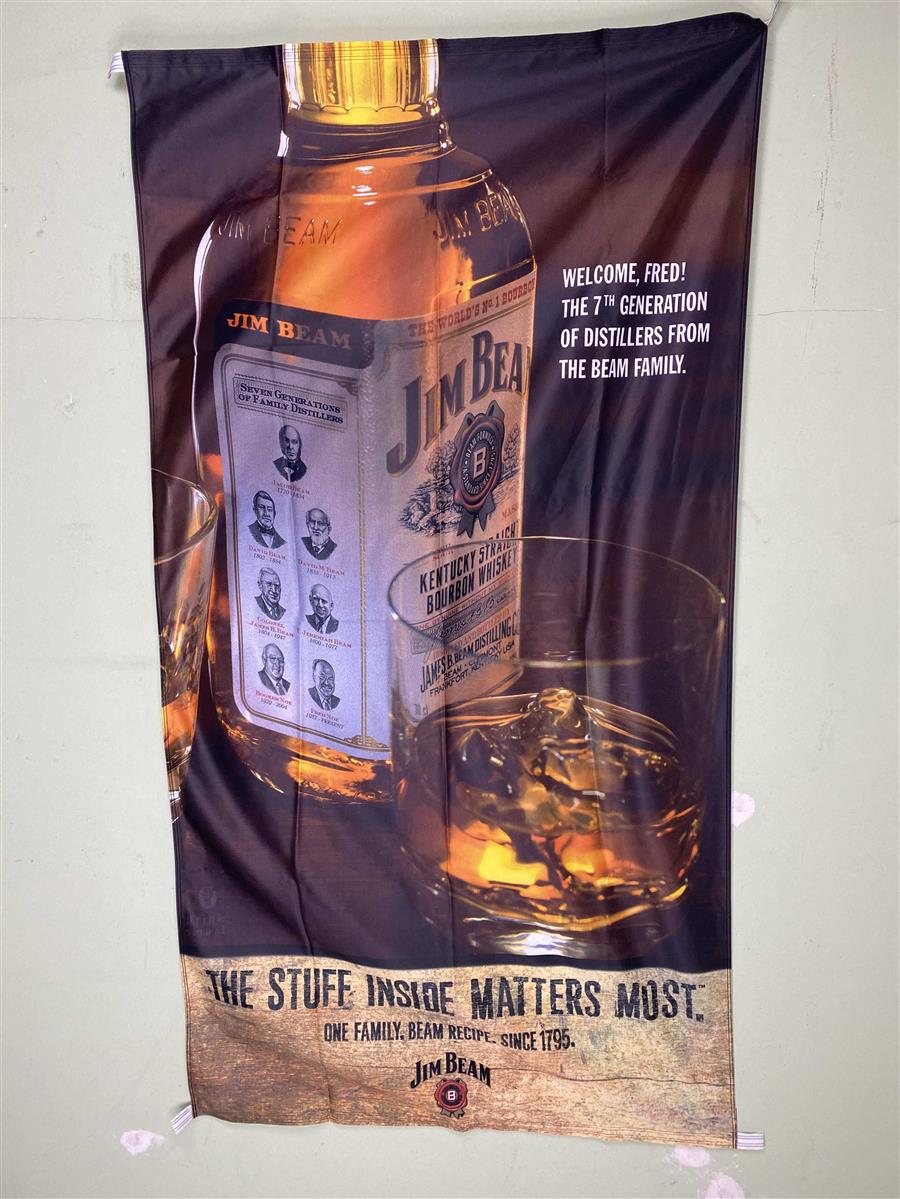 1x butelka z flagą whiskey Jim Beam 210 x 110