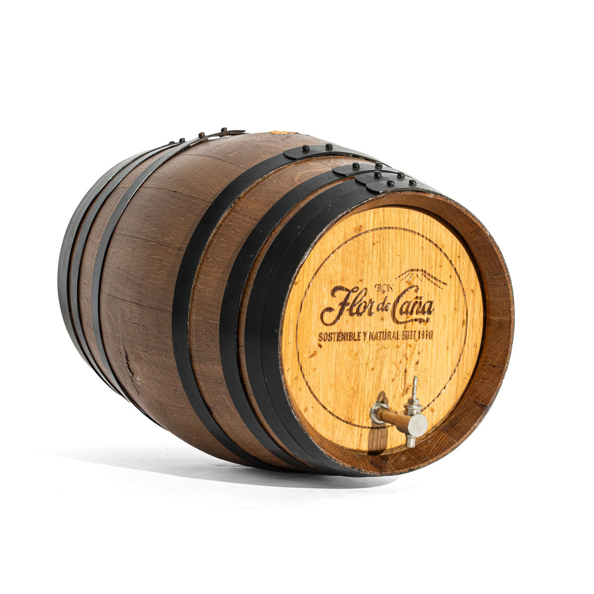 Rum Flor de Cana w drewnianej beczułce z prawdziwego drewna – Widok 2