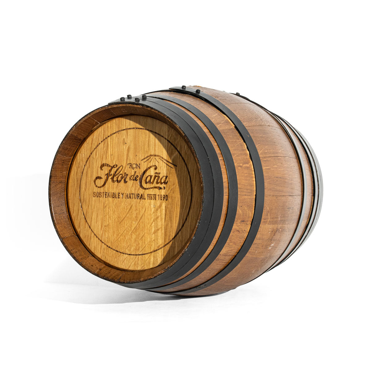 Rum Flor de Cana w drewnianej beczułce z prawdziwego drewna – Widok 3