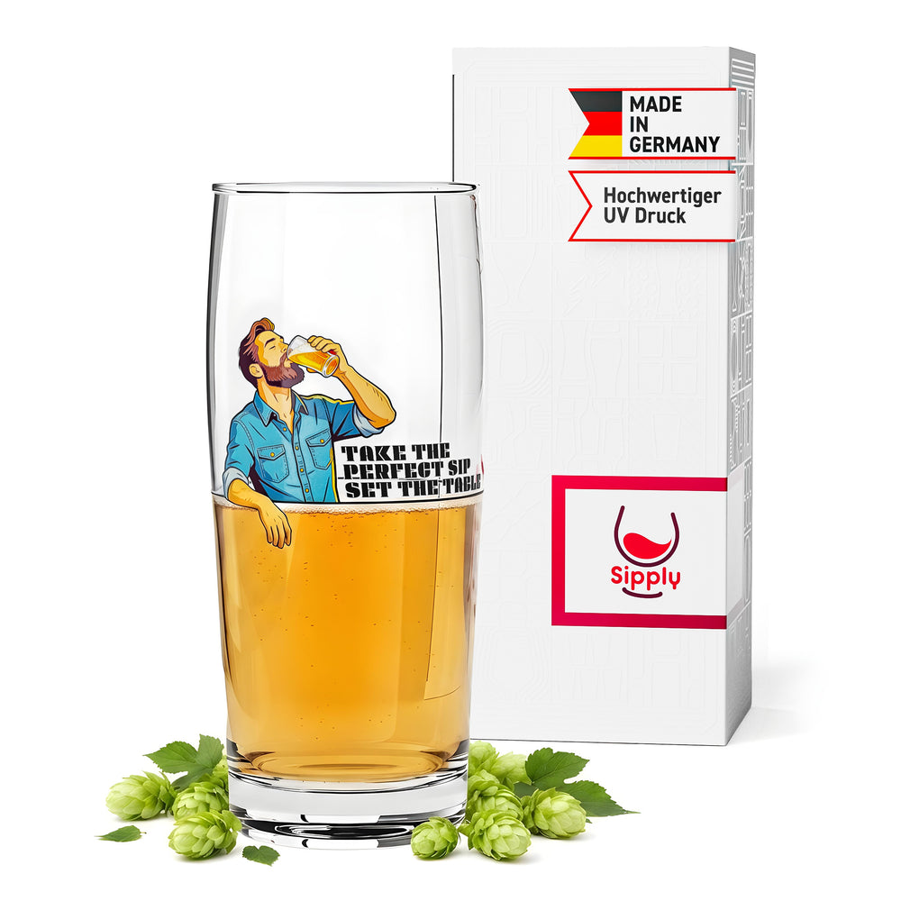 Szklanka do piwa Sipply SETTING THE TABLE Take the Perfect SIP Willibecher 0,5 l – zabawny trend w mediach społecznościowych