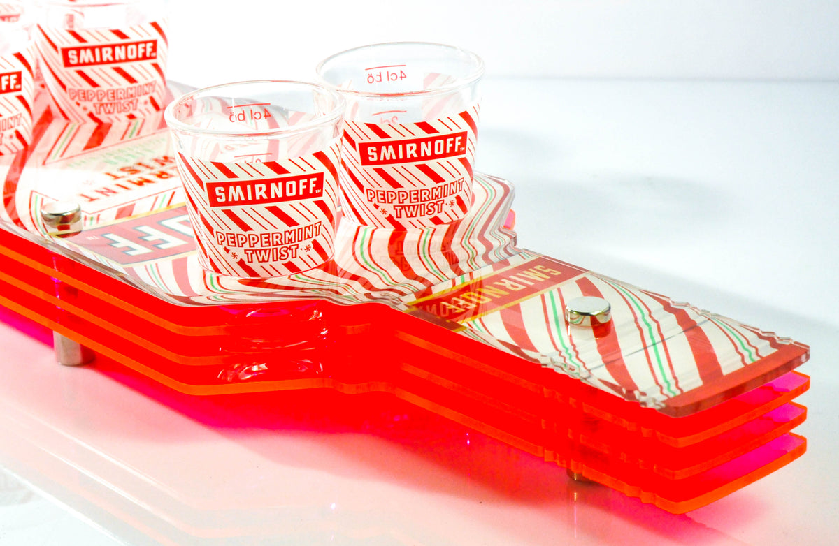 Taca do serwowania shotów Smirnoff Peppermint Twist 8 shotów – dekoracja barowa – Widok 2
