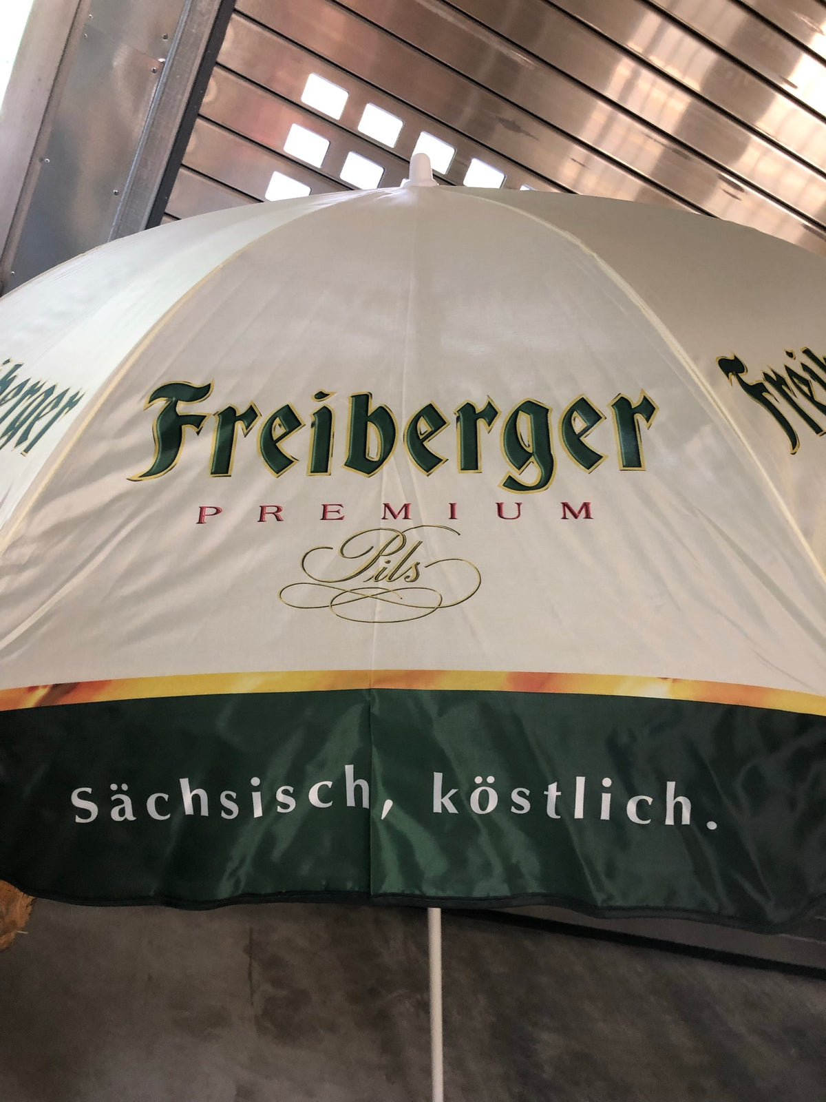 1x Parasol piwny Freiberger żółto-zielony 1,50m – Widok 2