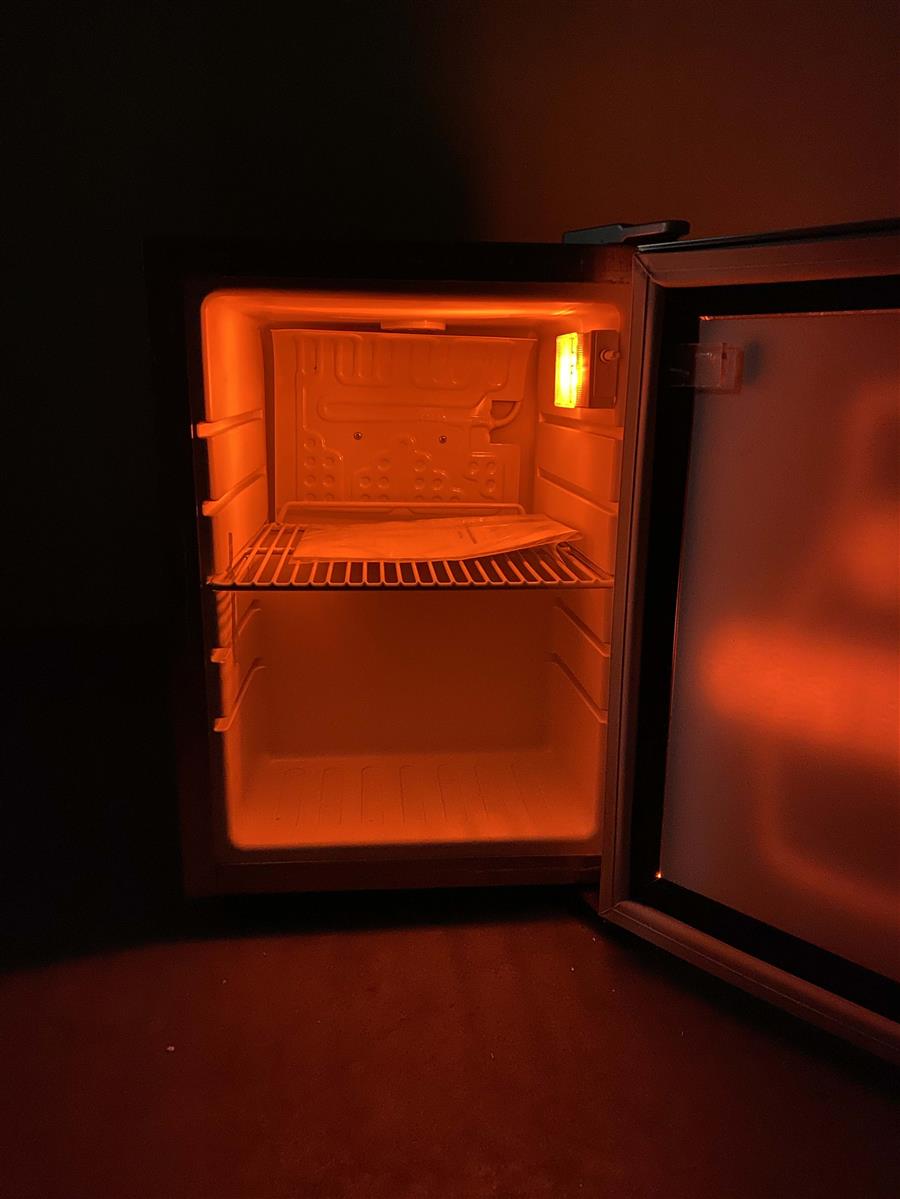 1x Frutinio Liqueur Fridge Mini Cooler 33 x 41 x 47 – Widok 2