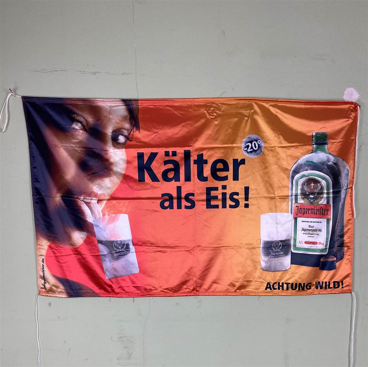 1x Flaga likieru Jägermeister zimniejsza niż lód 150 x 90 cm – Widok 3