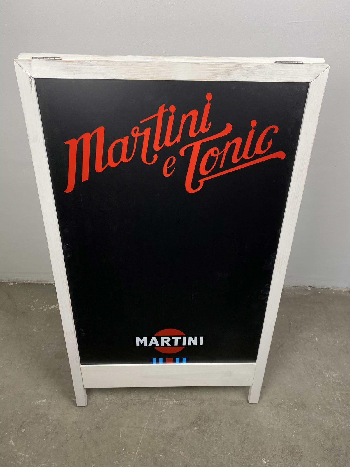 1x Martini wermut kredowy XL e tonic 57 x 99