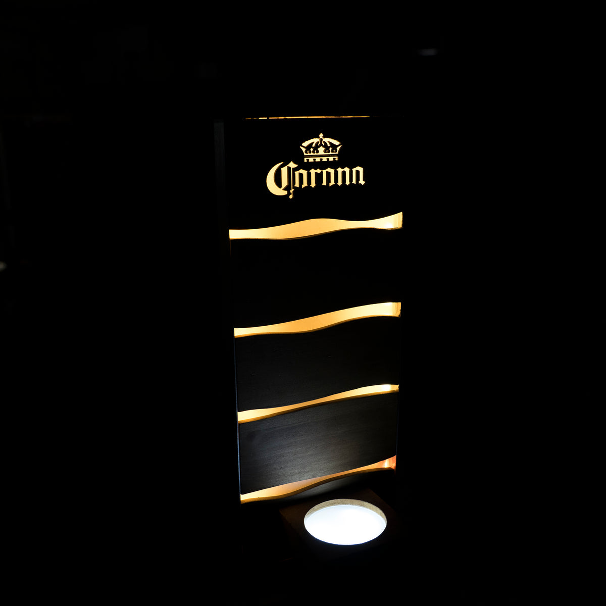 Ekspozytor na butelki „Corona Glorifier” z podświetleniem LED – Widok 2
